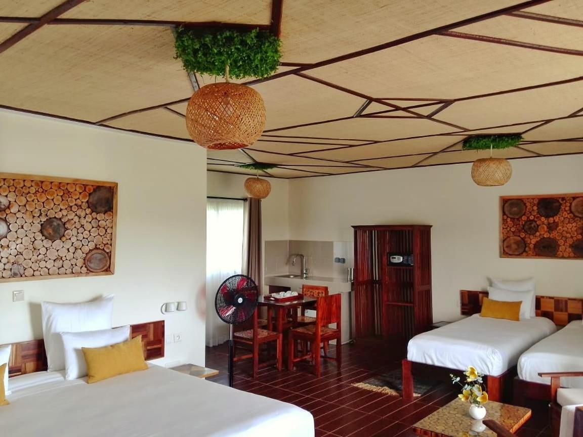 Bira Hotel Antsirabe Exterior photo