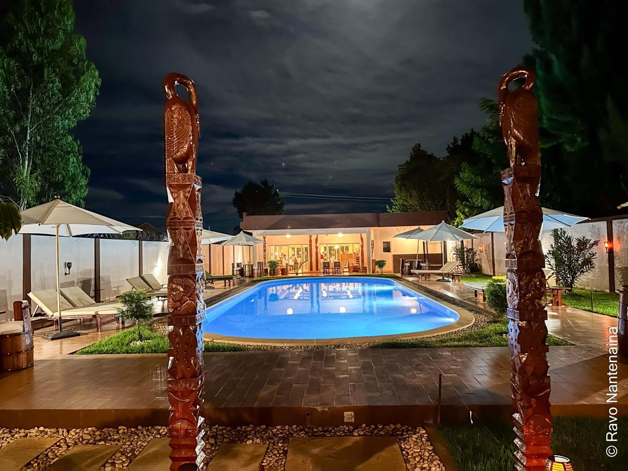 Bira Hotel Antsirabe Exterior photo