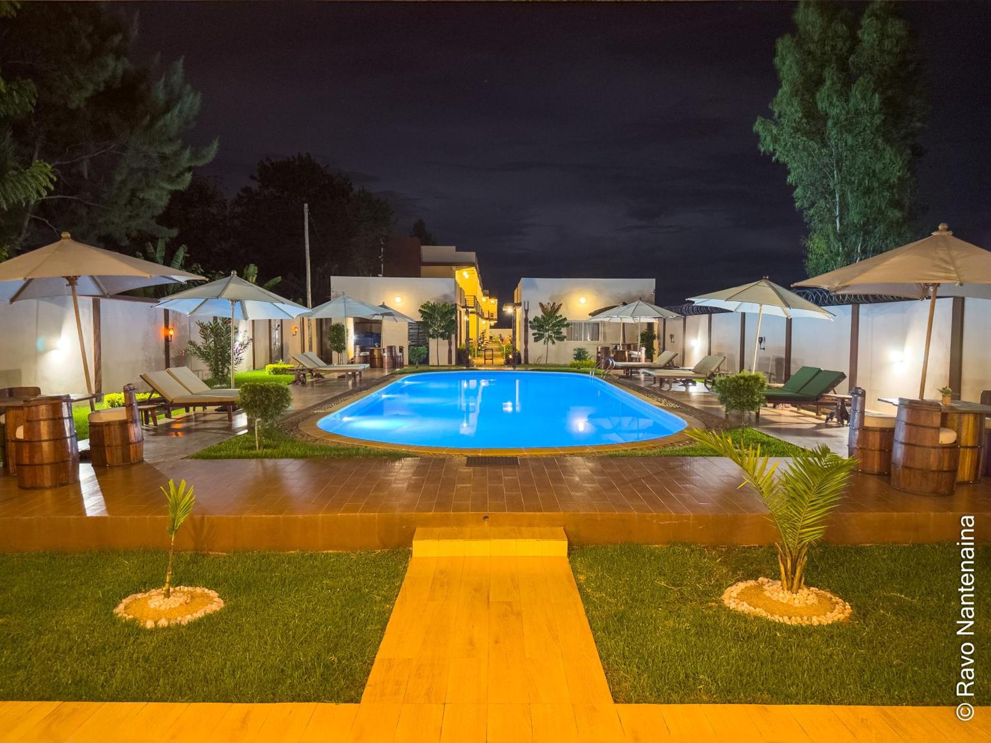 Bira Hotel Antsirabe Exterior photo