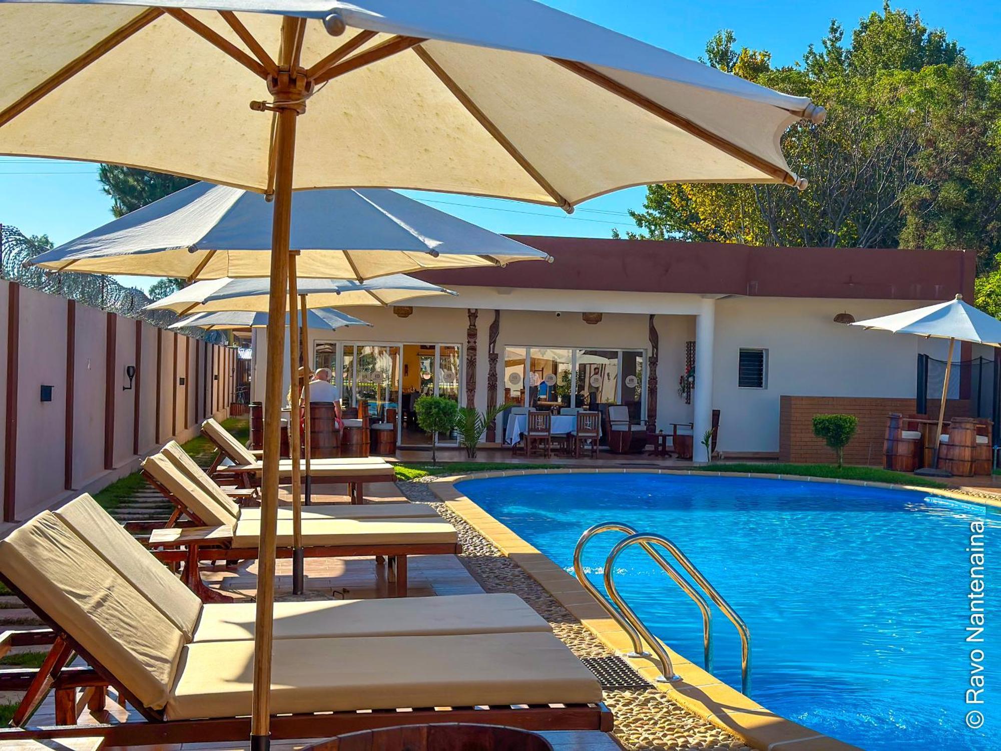 Bira Hotel Antsirabe Exterior photo