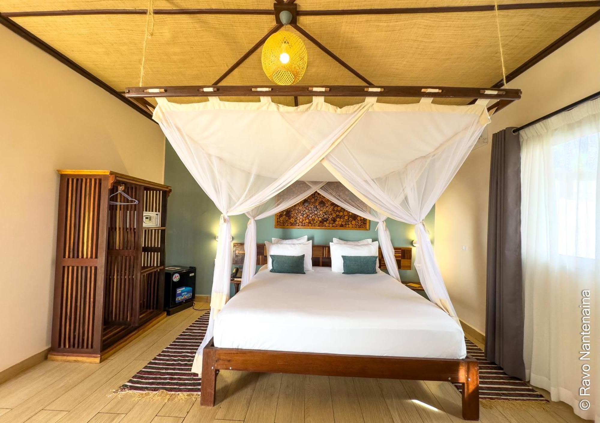 Bira Hotel Antsirabe Exterior photo